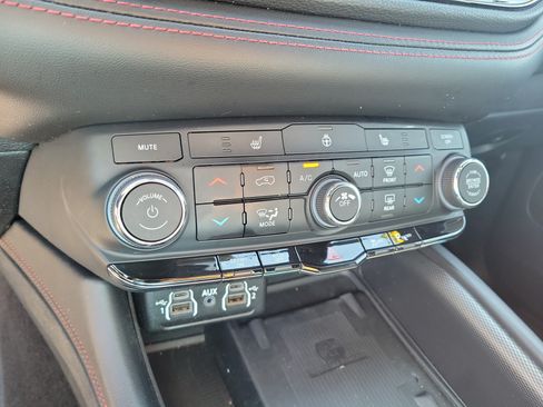 Used 2022 Dodge Durango R/T AWD/4WD image 29