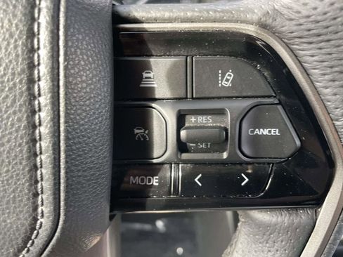 Used 2023 Toyota Tundra SR5 w/ SR5 Premium Package image 33