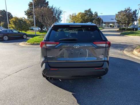 Used 2023 Toyota RAV4 XLE image 6