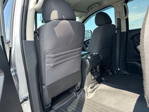 Used 2020 Nissan Titan SV w/ SV Convenience Package AWD/4WD image 22