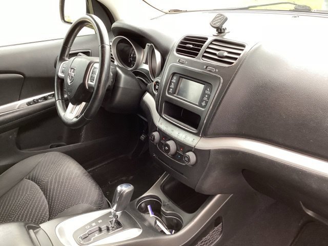 Used 2018 Dodge Journey SE w/ Connectivity Group FWD image 22