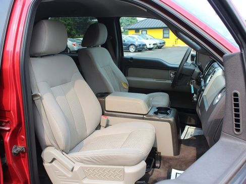 Used 2010 Ford F150 XLT image 11