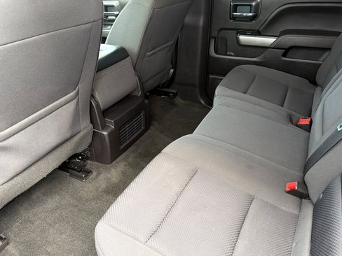 Used 2018 Chevrolet Silverado 1500 LT w/ LT Eassist Package image 12