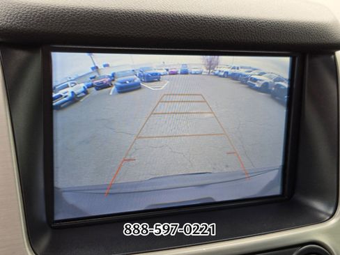 Used 2018 GMC Yukon XL SLT image 25