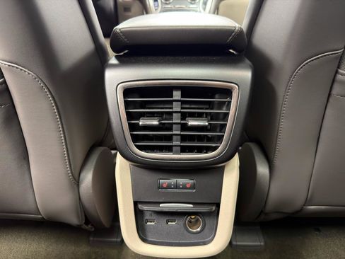 Used 2019 Lincoln Nautilus Reserve AWD/4WD image 31