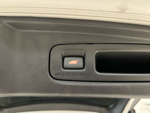 Used 2024 Honda CR-V EX-L image 10