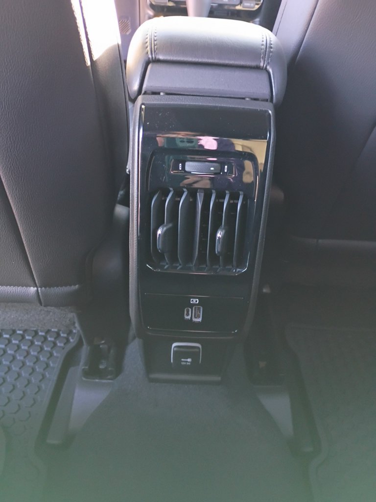 New 2026 Jeep Compass Latitude AWD/4WD image 10