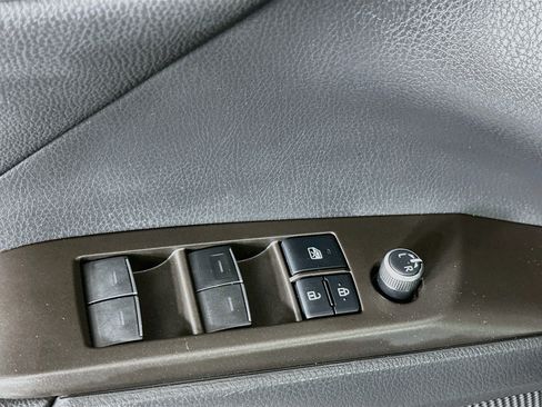 Used 2021 Toyota Camry XSE FWD image 15