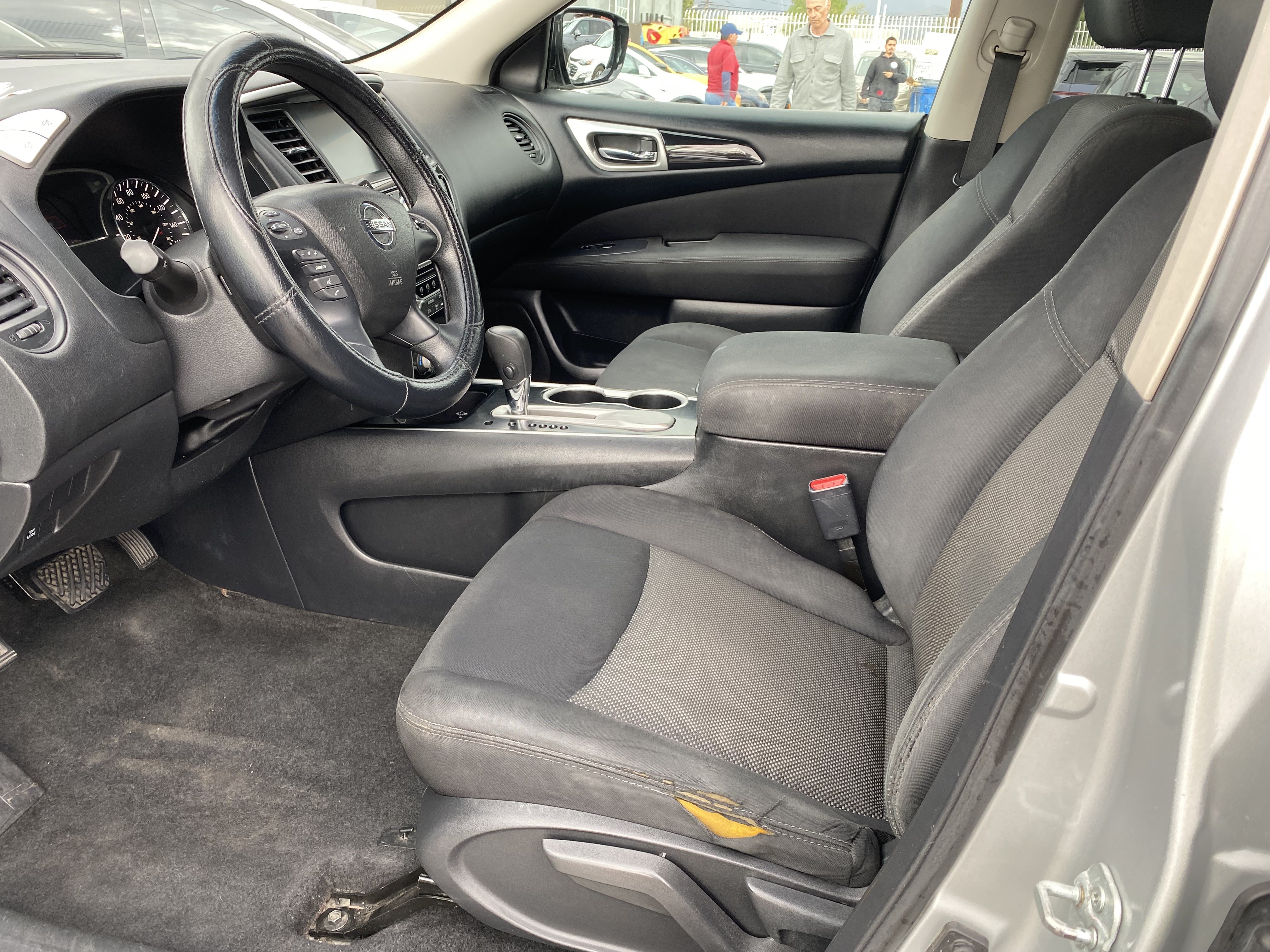 Used 2017 Nissan Pathfinder S FWD image 13