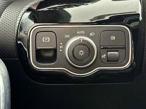 Certified 2022 Mercedes-Benz A 220 image 30