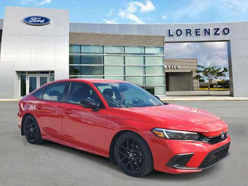 Used 2023 Honda Civic Sport image 3