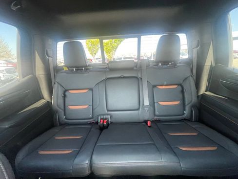Used 2024 GMC Sierra 1500 AT4 w/ AT4 Premium Package AWD/4WD image 26