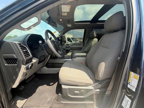Used 2017 Ford F250 XLT w/ XLT Premium Package AWD/4WD image 3