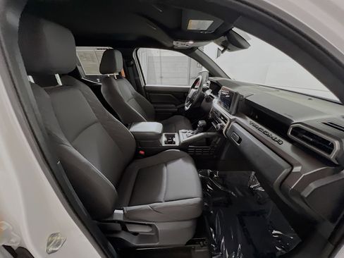 Used 2024 Toyota Tacoma SR5 image 31