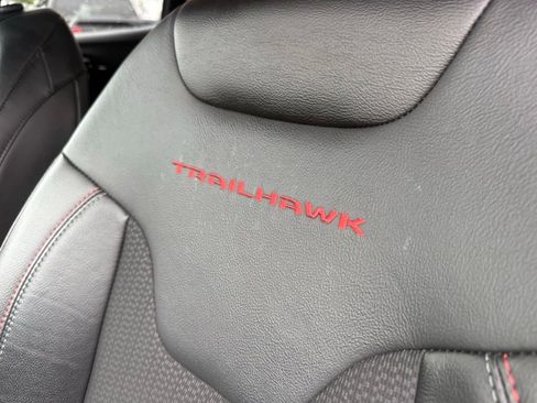 Used 2022 Jeep Compass Trailhawk w/ Trailhawk Convenience Group image 12