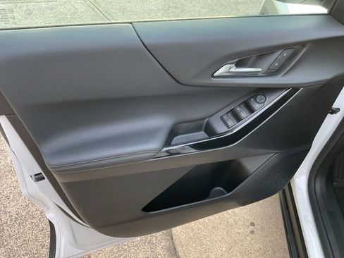 New 2025 Chevrolet Equinox LT w/ Midnight Edition image 25