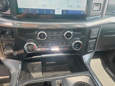 Used 2021 Ford F150 Lariat w/ Equipment Group 502A High AWD/4WD image 26