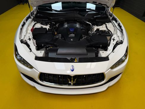 Used 2017 Maserati Ghibli S image 48
