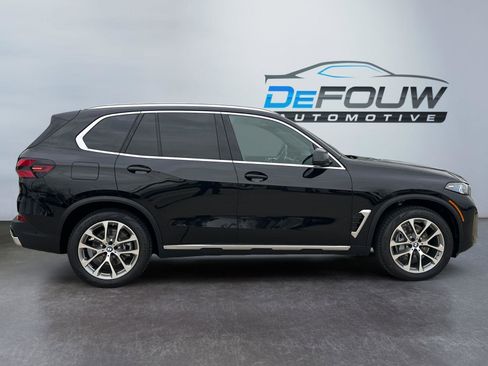 New 2026 BMW X5 xDrive40i image 2