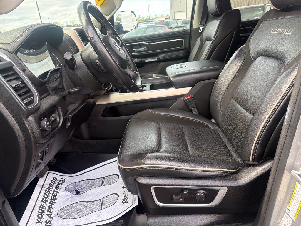 Used 2022 RAM 1500 Laramie AWD/4WD image 14