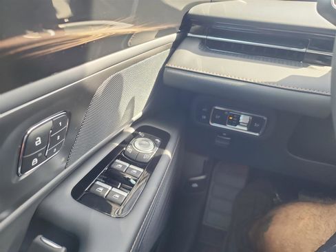 New 2025 Lincoln Nautilus Premier w/ Jet Appearance Package image 26