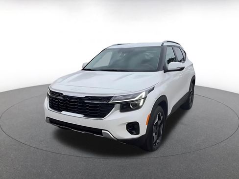 Used 2025 Kia Seltos S image 7