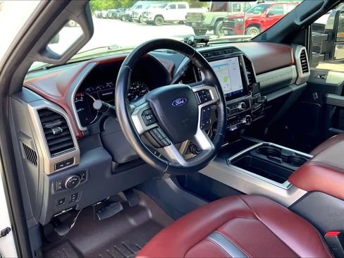 Used 2022 Ford F350 Platinum w/ FX4 Off-Road Package AWD/4WD image 15