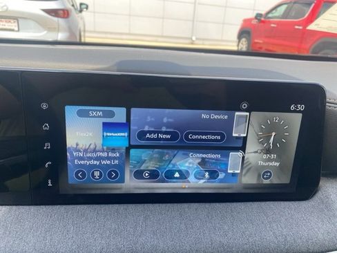 New 2025 Nissan Kicks SV w/ SV Premium Package image 22