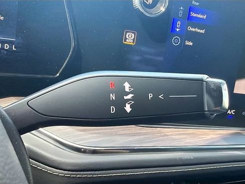 Used 2026 Chevrolet Tahoe Premier RWD image 31