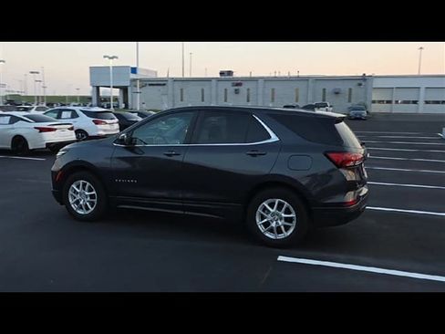 Used 2022 Chevrolet Equinox LT image 6