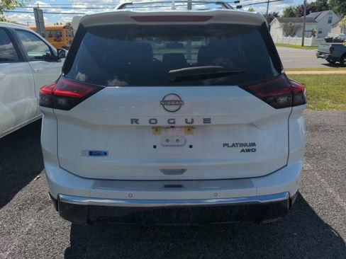 Certified 2025 Nissan Rogue Platinum w/ Platinum Premium Package image 6