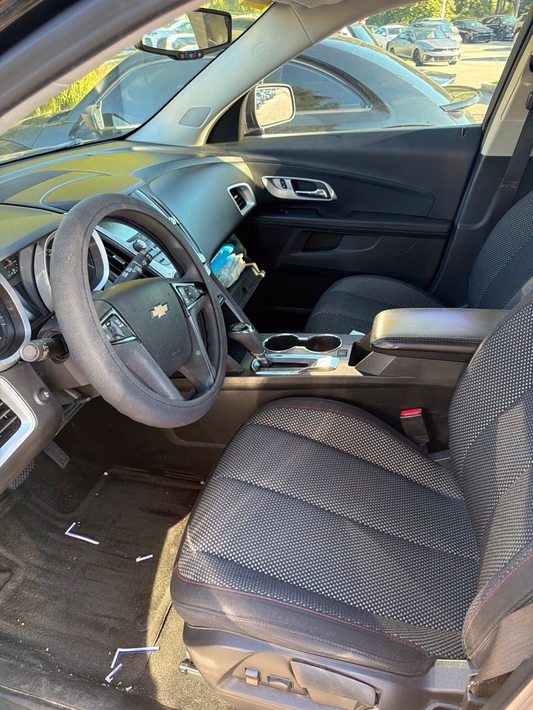 Used 2017 Chevrolet Equinox LS FWD image 1