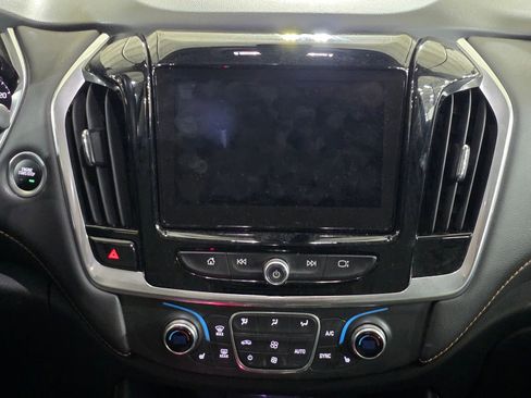 Used 2019 Chevrolet Traverse LT image 21