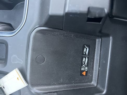 Used 2024 Chevrolet Silverado 1500 LTZ w/ LTZ Premium Package image 29