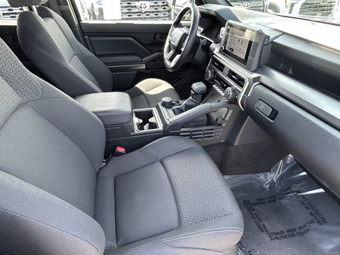 Certified 2026 Toyota 4Runner SR5 AWD/4WD image 10