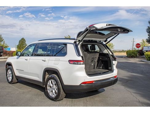 Used 2021 Jeep Grand Cherokee L Limited AWD/4WD image 9