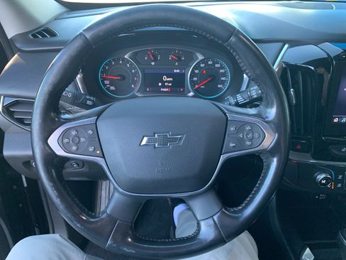 Used 2020 Chevrolet Traverse RS image 32