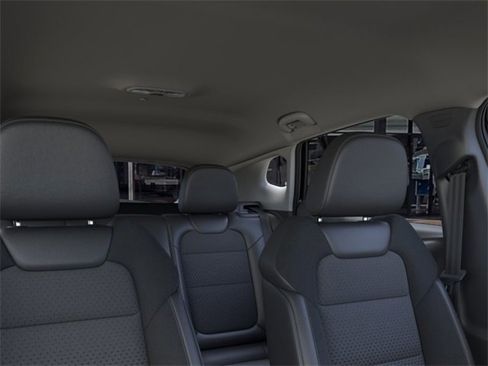 New 2026 Chevrolet Trax LT w/ Driver Confidence Package FWD image 24
