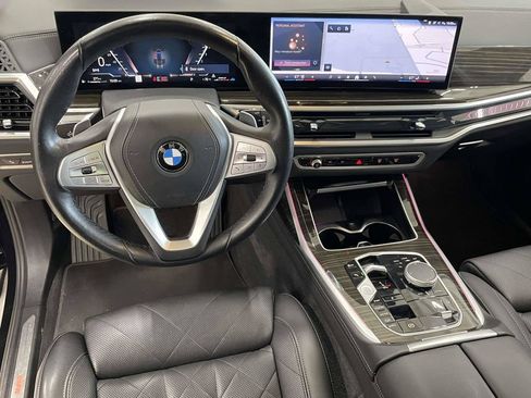 Used 2024 BMW X7 xDrive40i AWD/4WD image 9
