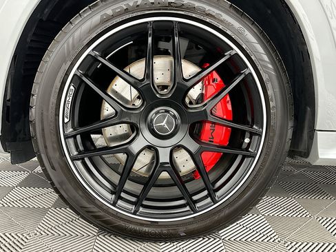Used 2024 Mercedes-Benz GLE 63 AMG S w/ Driver Assistance Package image 38