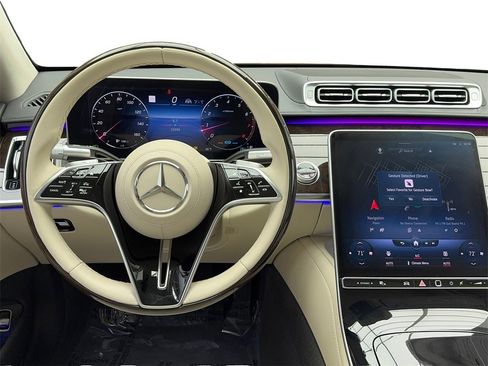 Used 2022 Mercedes-Benz S 500 4MATIC w/ Warmth & Comfort Package image 17