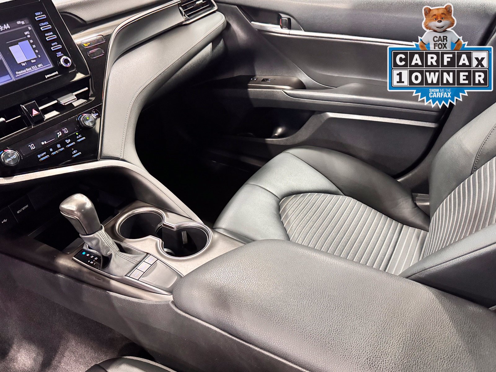 Used 2024 Toyota Camry SE FWD image 17
