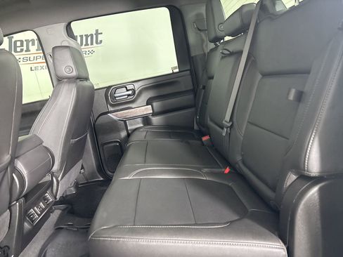 Used 2022 Chevrolet Silverado 3500 LTZ image 20