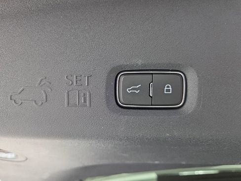 Used 2025 Ford Expedition Max Platinum AWD/4WD image 51