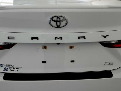 Used 2025 Toyota Camry Hybrid FWD image 13