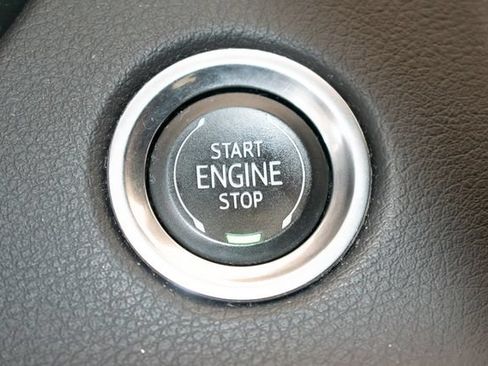 Used 2021 Cadillac XT4 Sport AWD/4WD image 27
