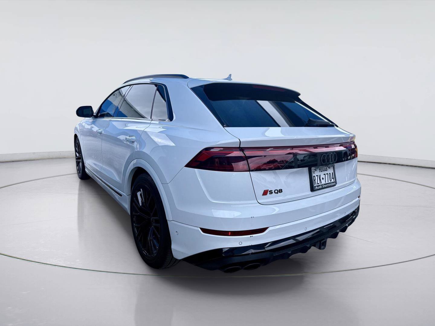Used 2025 Audi SQ8 Premium Plus AWD/4WD image 4