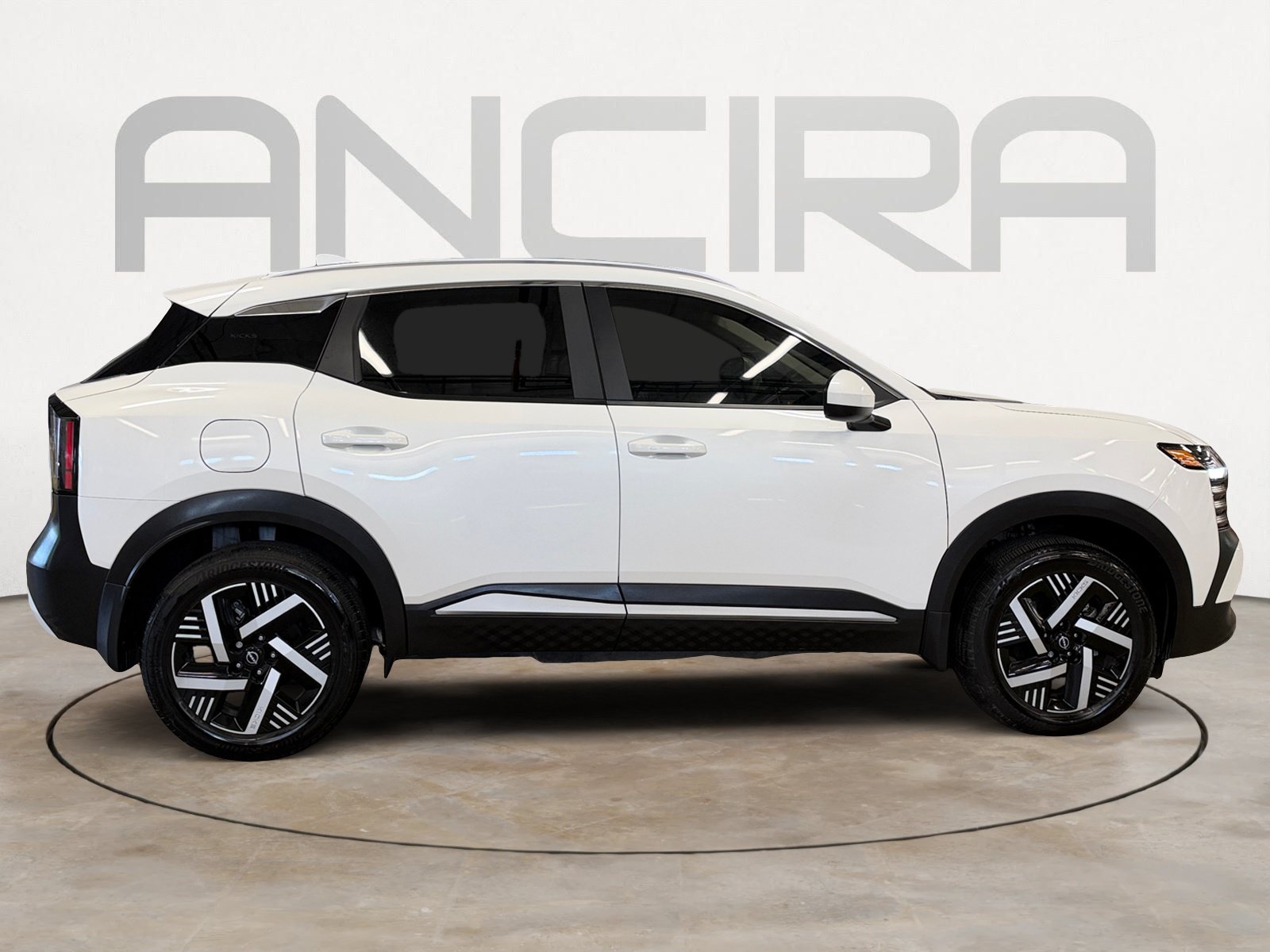 Used 2025 Nissan Kicks SV w/ SV Premium Package FWD image 13