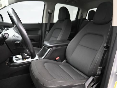 Used 2019 Chevrolet Colorado LT w/ LT Convenience Package image 10