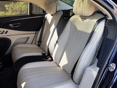 Used 2021 Bentley Flying Spur W12 AWD/4WD image 57